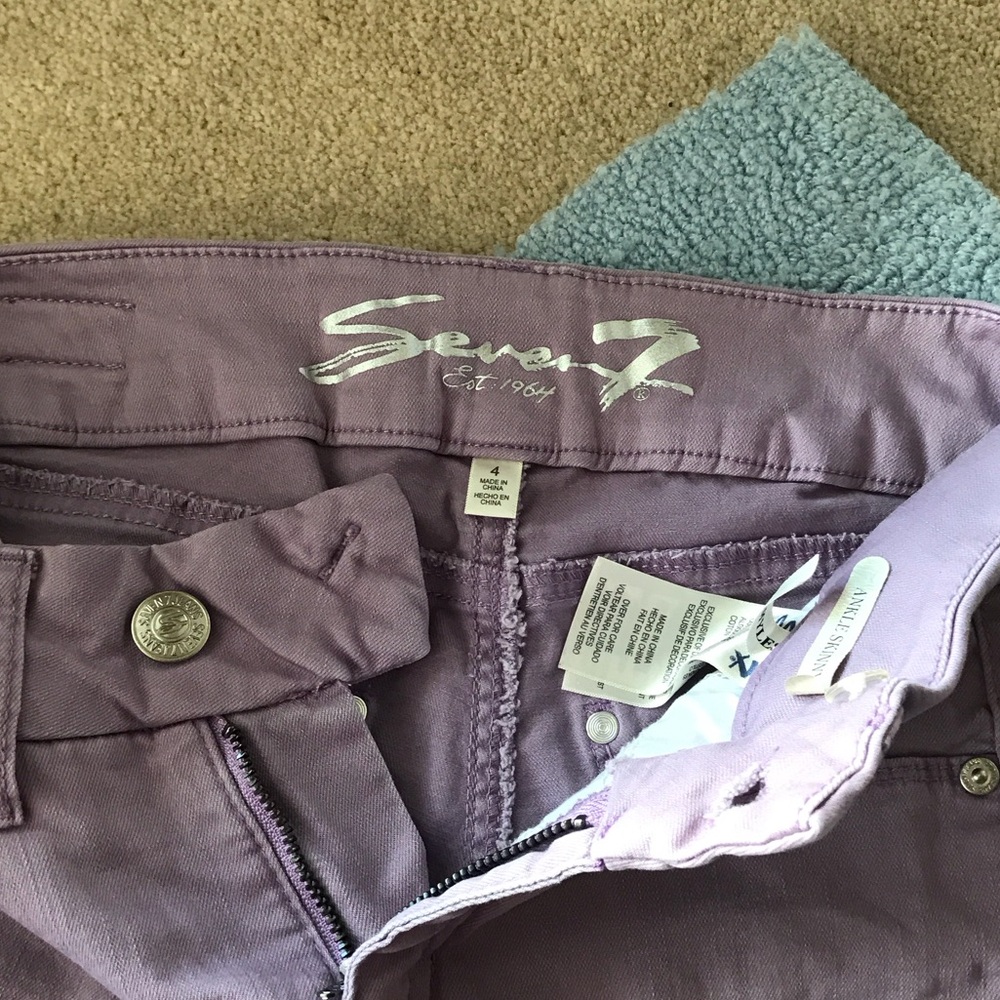 Elegant Women's Skinny Jeans in Lavender and Mint - Picture 4 of 5